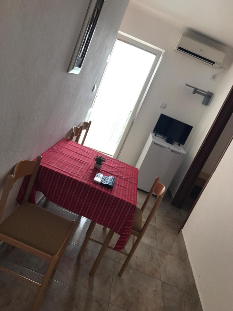 Apartments Pavicevic Тиват Экстерьер фото